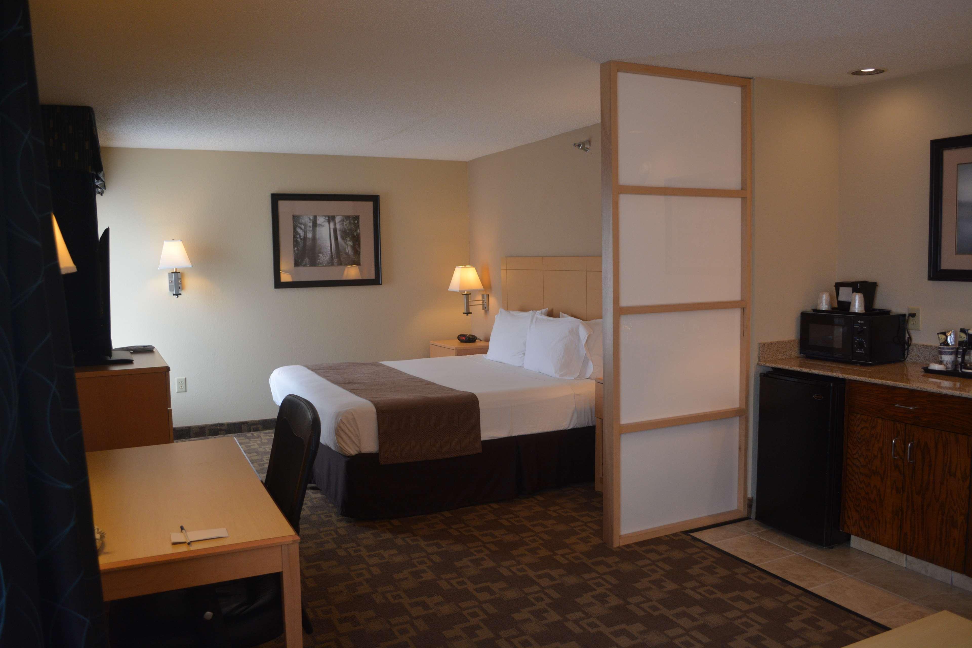 Surestay Plus Hotel By Best Western Roanoke Rapids I-95 Habitación foto