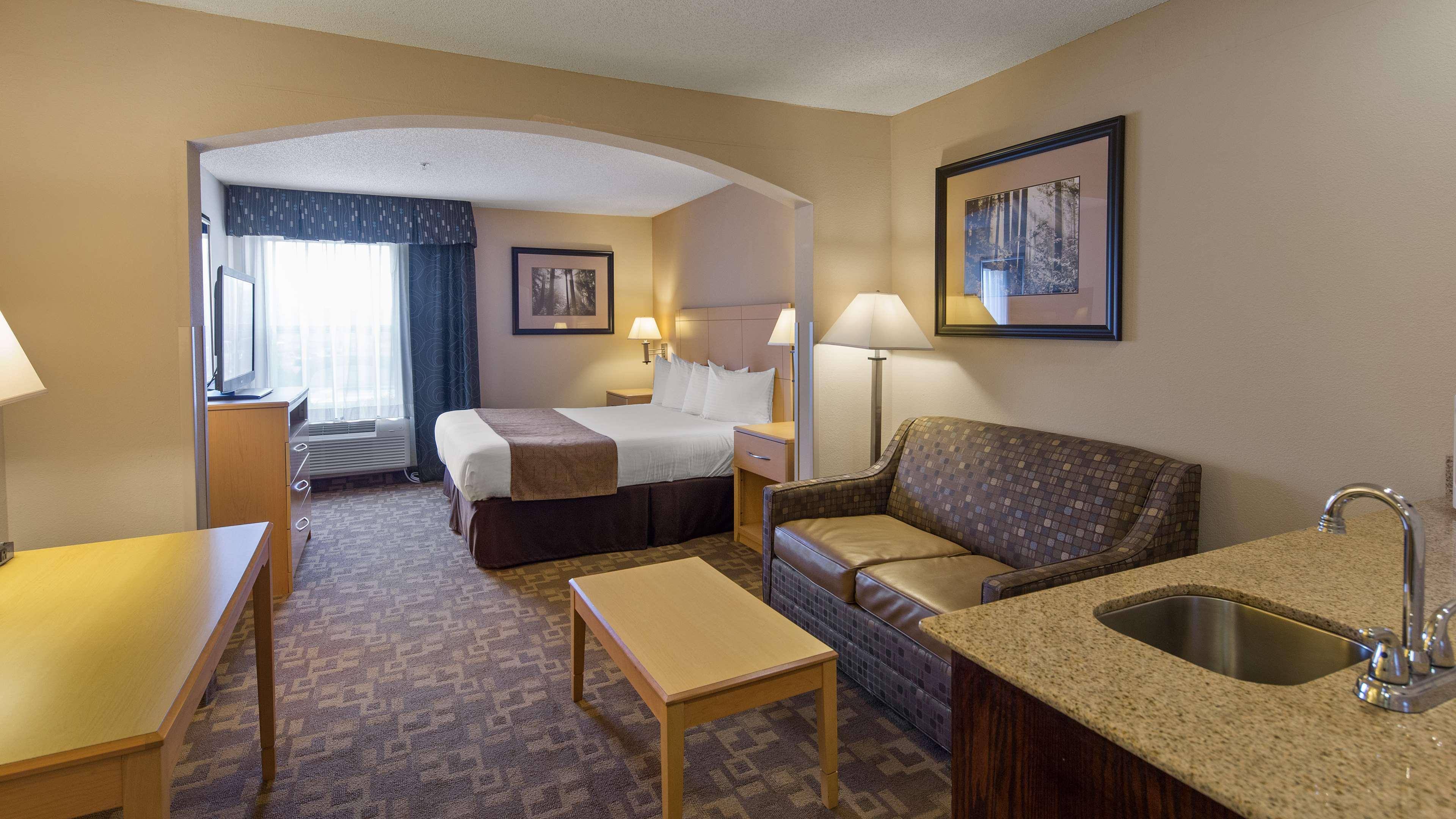 Surestay Plus Hotel By Best Western Roanoke Rapids I-95 Habitación foto